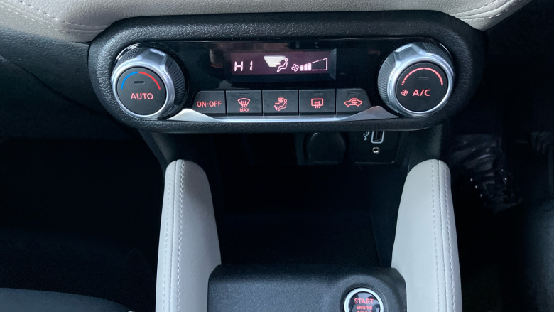 Nissan Micra 1.0 IG-T 92 Tekna 5dr Petrol Hatchback